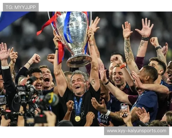 欧冠第2日综述：巴黎拜仁国米轻取胜利，利物浦绝杀赢得关键胜，欧冠大巴黎拜仁